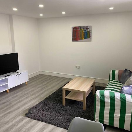 Adbolton House Apartments - Sleek, Stylish, Brand New & Low Carbon ノッティンガム 部屋 写真