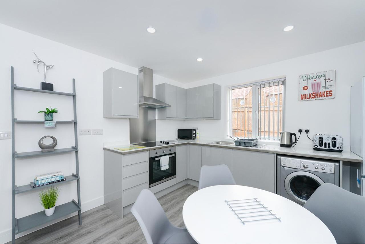 Adbolton House Apartments - Sleek, Stylish, Brand New & Low Carbon ノッティンガム エクステリア 写真