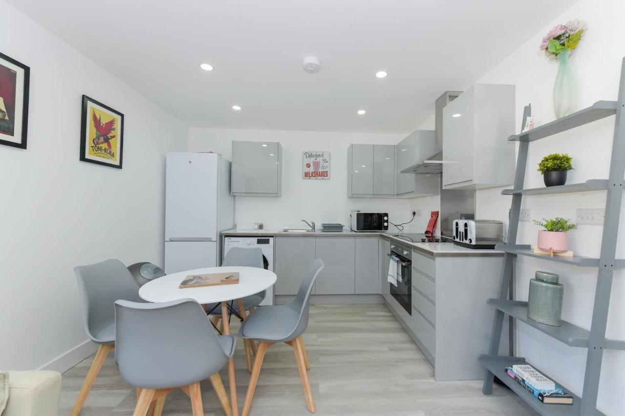 Adbolton House Apartments - Sleek, Stylish, Brand New & Low Carbon ノッティンガム エクステリア 写真