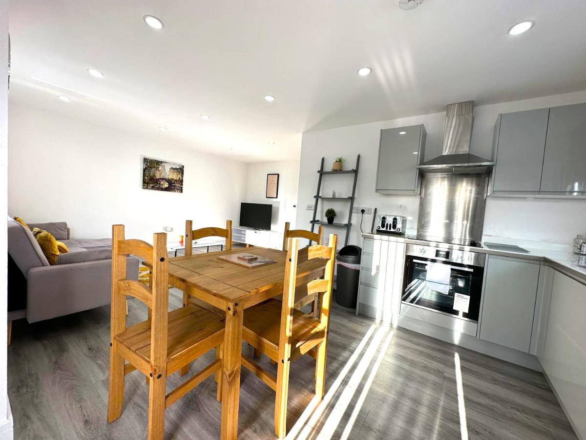 Adbolton House Apartments - Sleek, Stylish, Brand New & Low Carbon ノッティンガム エクステリア 写真