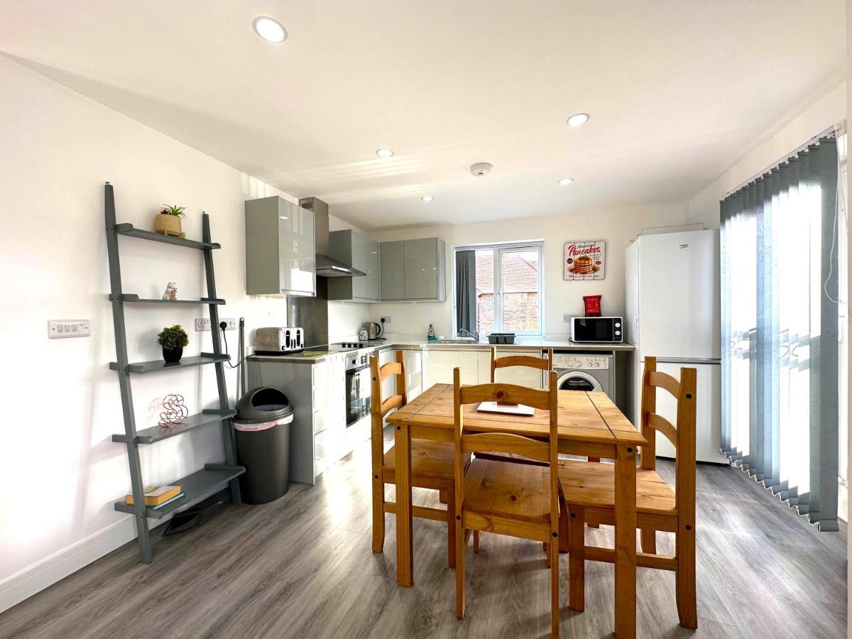 Adbolton House Apartments - Sleek, Stylish, Brand New & Low Carbon ノッティンガム エクステリア 写真